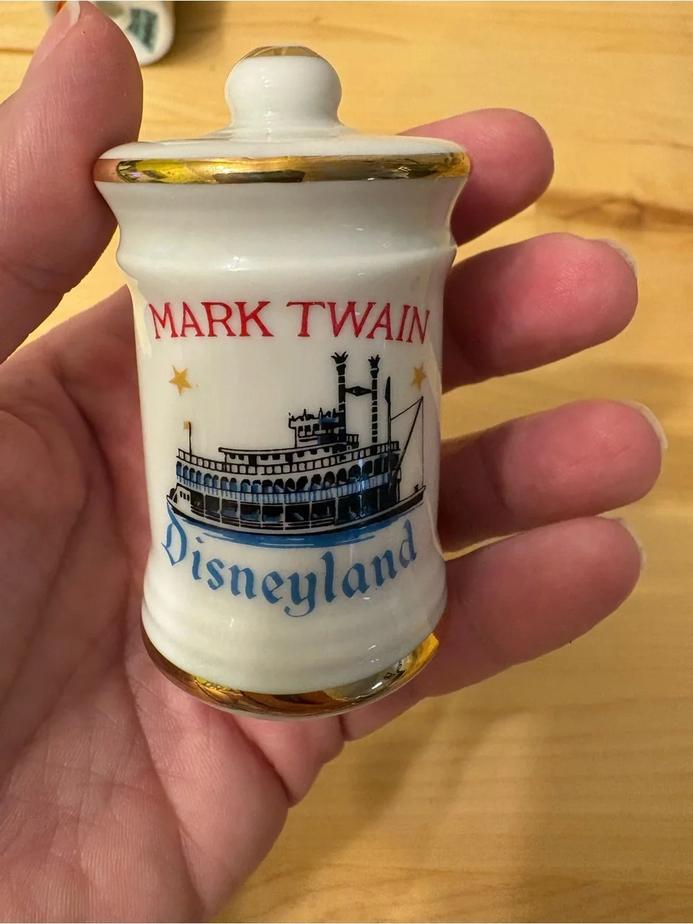 Disney Vintage salt & Pepper shakers Columbia Mark Twain Disneyland Souvenir